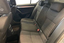 Ruskea (beige) Skoda OCTAVIA 2013 kuva 10.