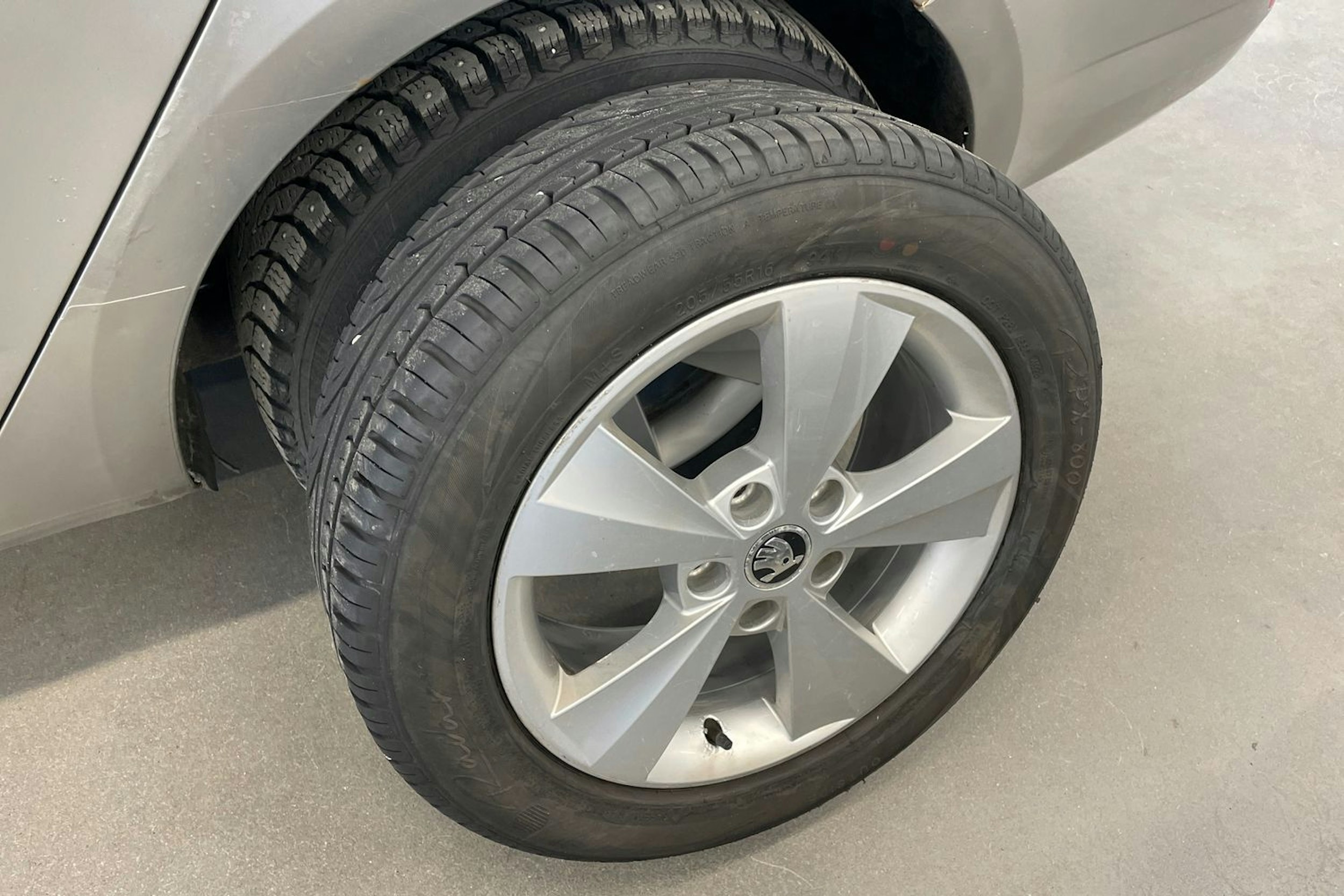 Ruskea (beige) Skoda OCTAVIA 2013 kuva 13.