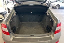 Ruskea (beige) Skoda OCTAVIA 2013 kuva 14.