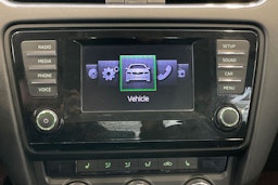 Ruskea (beige) Skoda OCTAVIA 2013 kuva 18.