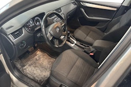 Ruskea (beige) Skoda OCTAVIA 2014 kuva 3.