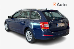 sininen Skoda Octavia 2014 kuva 2.