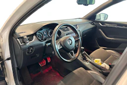 valkoinen Skoda Octavia 2014 kuva 3.