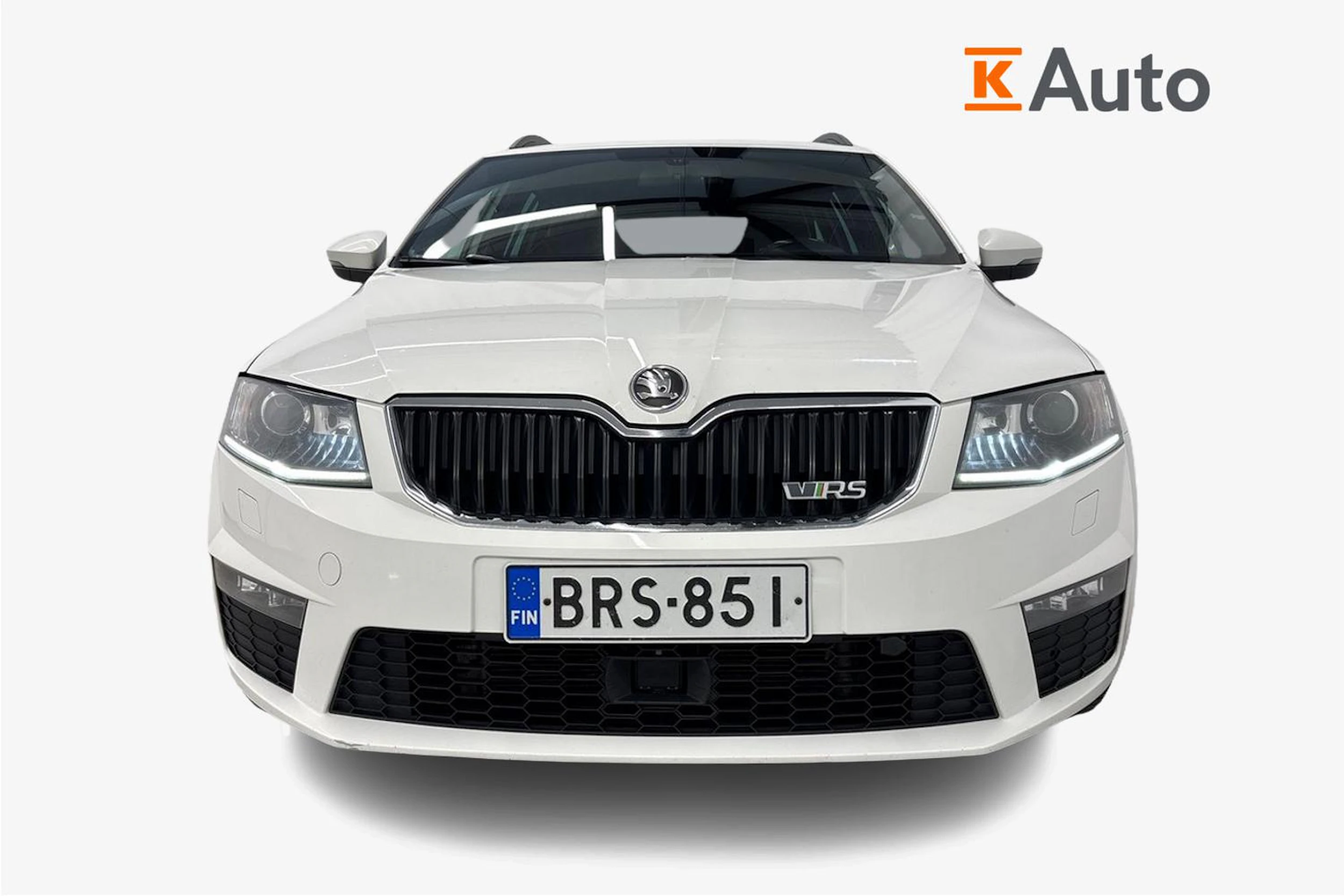 valkoinen Skoda Octavia 2014 kuva 4.