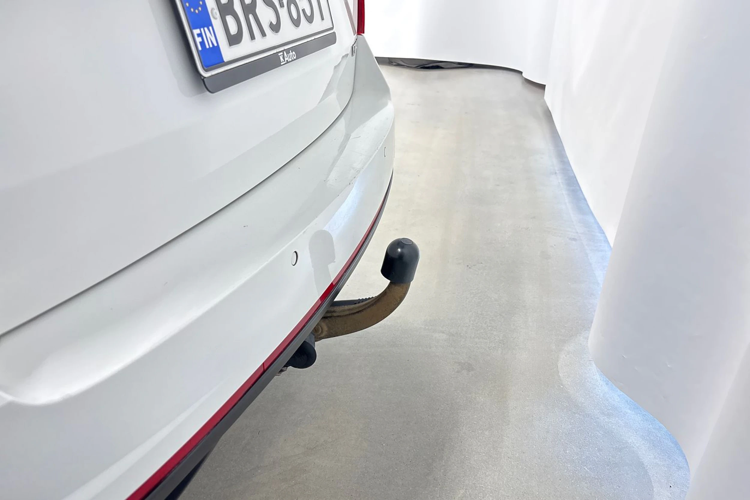 valkoinen Skoda Octavia 2014 kuva 16.