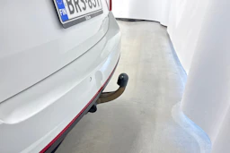 valkoinen Skoda Octavia 2014 kuva 16.