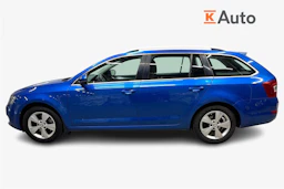 sininen Skoda Octavia 2014 kuva 5.