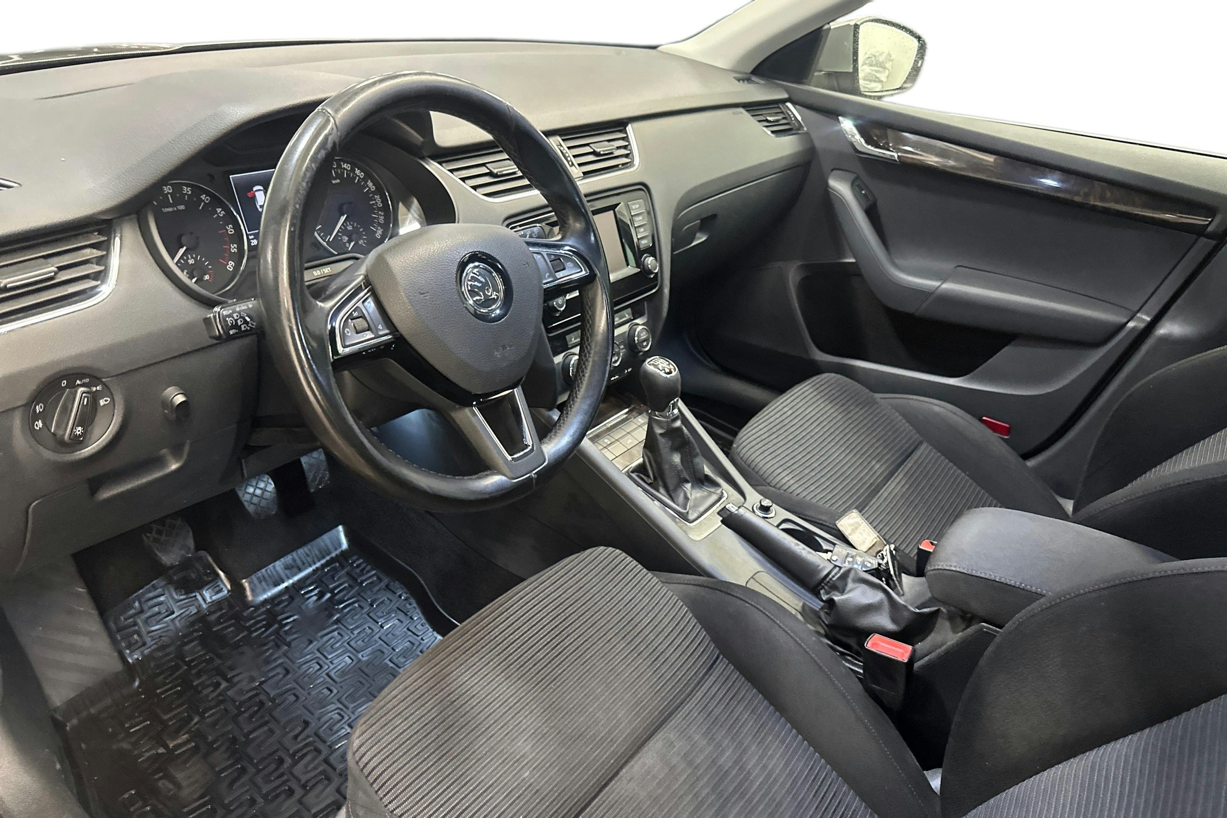 ruskea (beige) Skoda Octavia 2014 kuva 7.