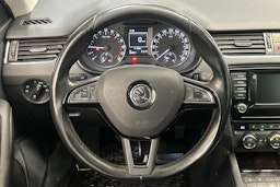ruskea (beige) Skoda Octavia 2014 kuva 14.