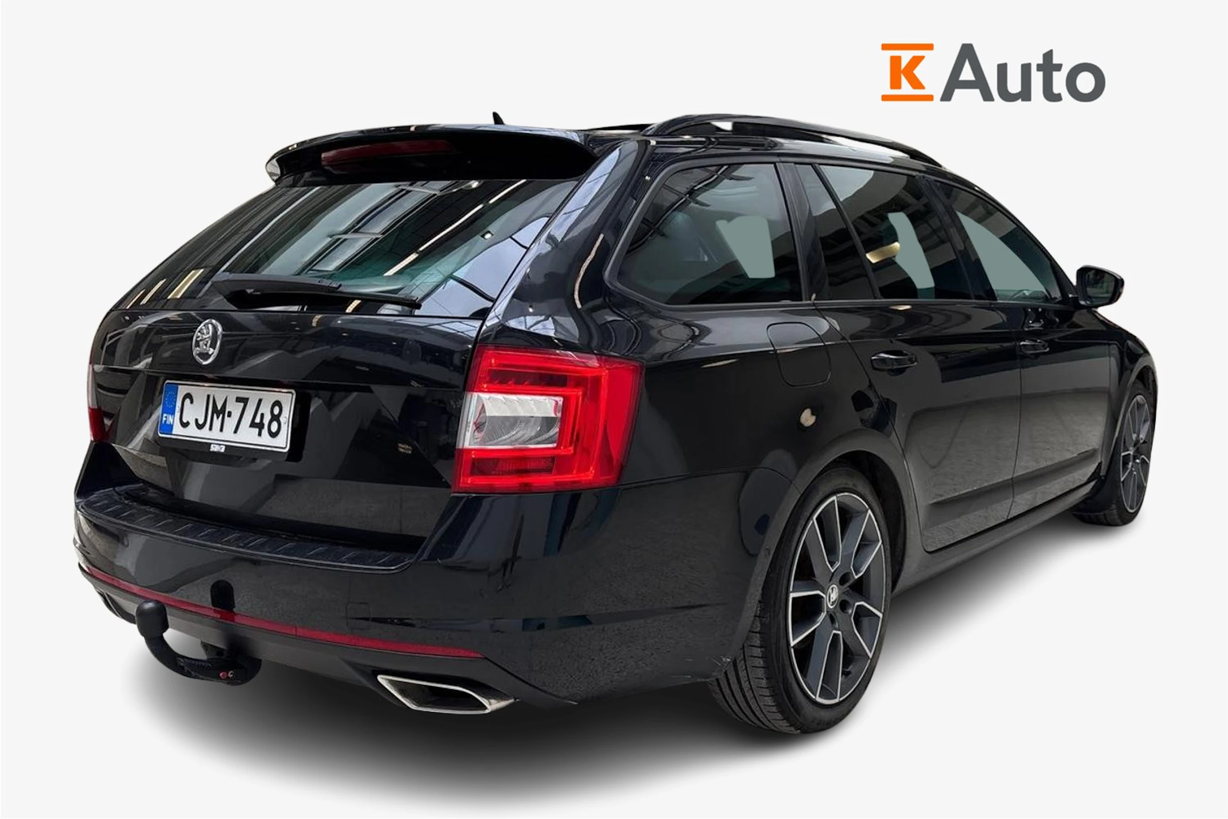 Musta Skoda OCTAVIA 2014 kuva 2.