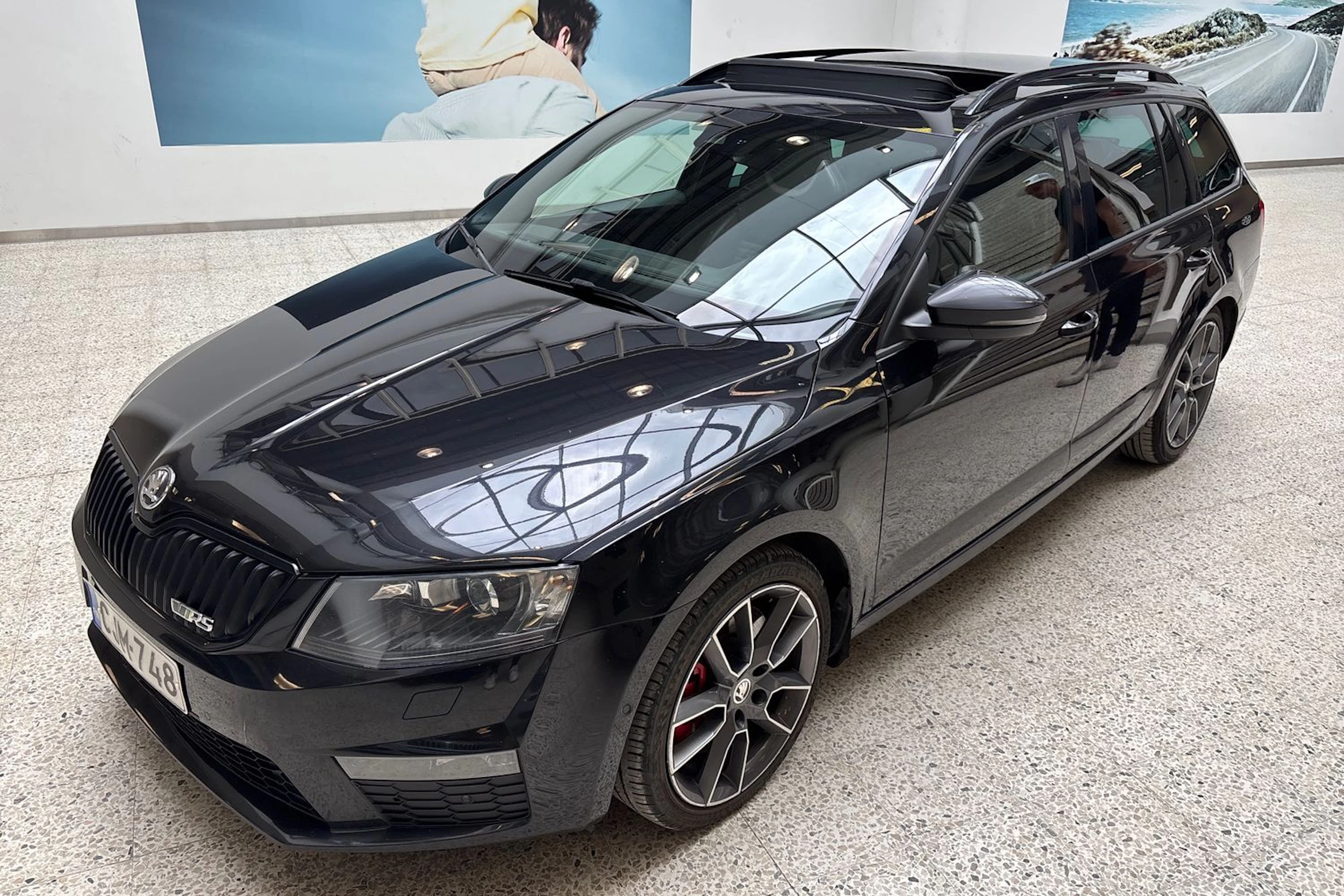 Musta Skoda OCTAVIA 2014 kuva 16.