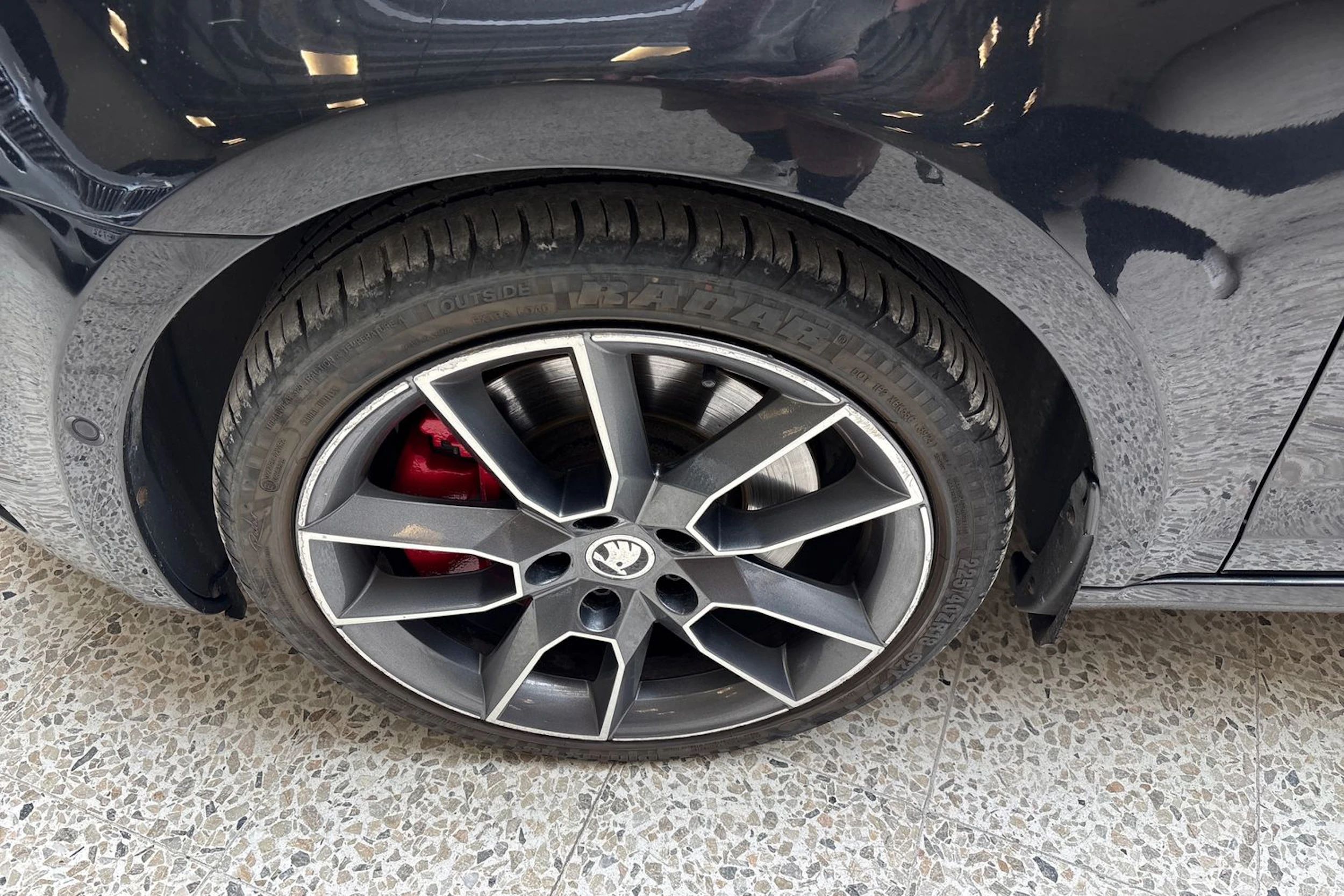 Musta Skoda OCTAVIA 2014 kuva 19.