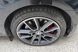 Musta Skoda OCTAVIA 2014 kuva 20.