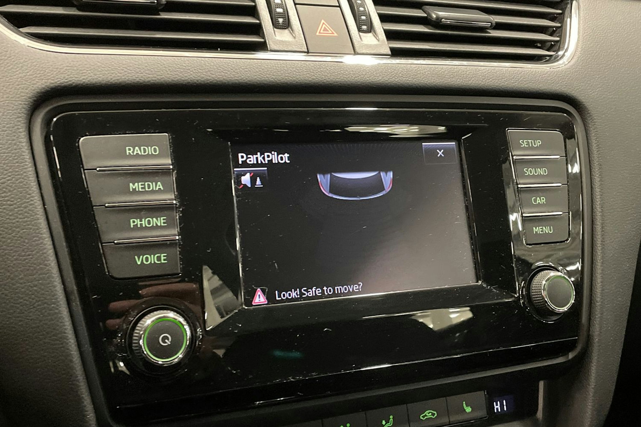 met. harmaa Skoda Octavia 2014 kuva 20.