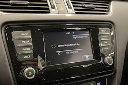 met. harmaa Skoda Octavia 2014 kuva 23.