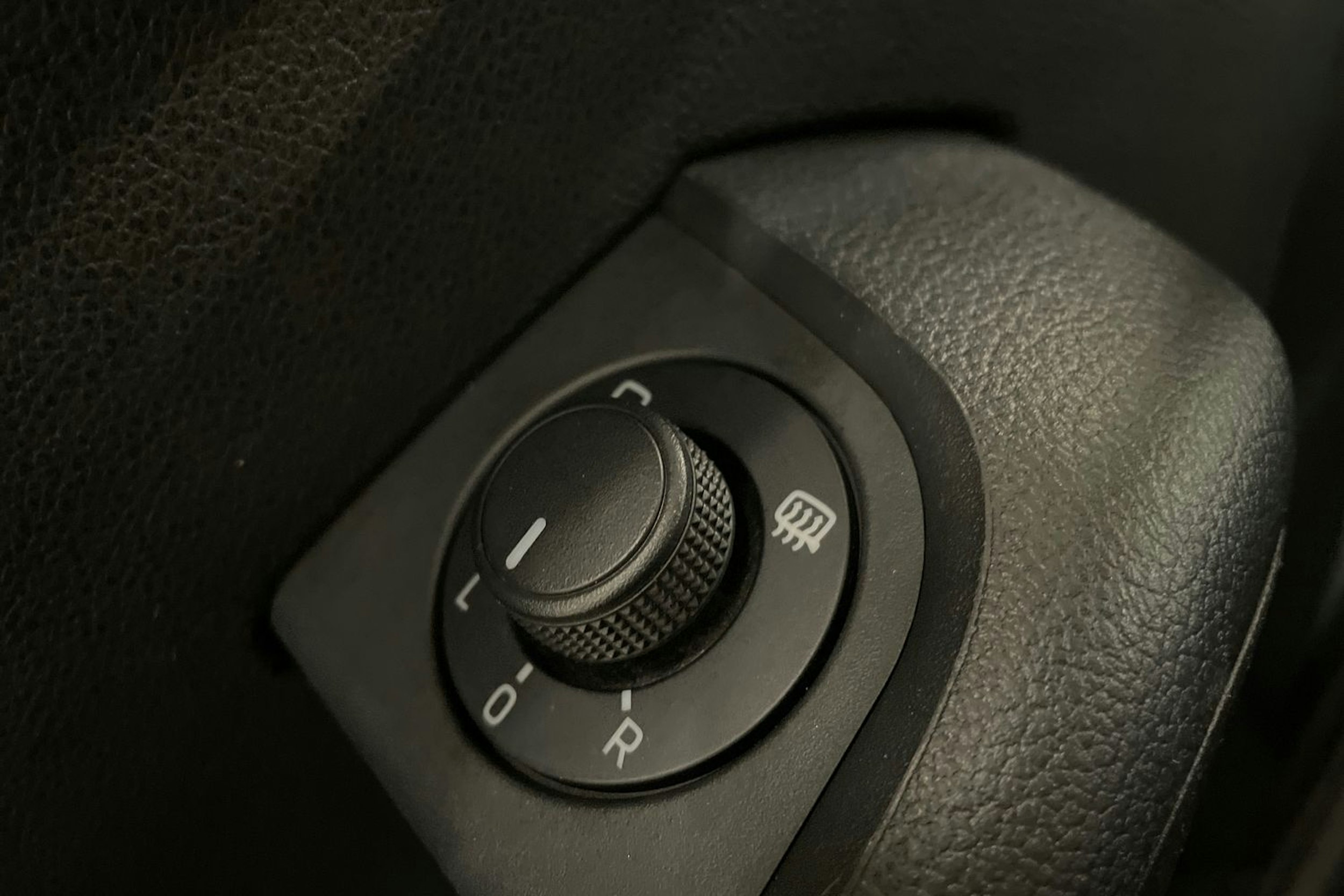 met. harmaa Skoda Octavia 2014 kuva 30.