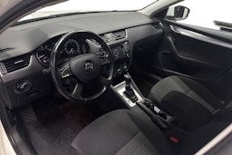 valkoinen Skoda Octavia 2014 kuva 7.