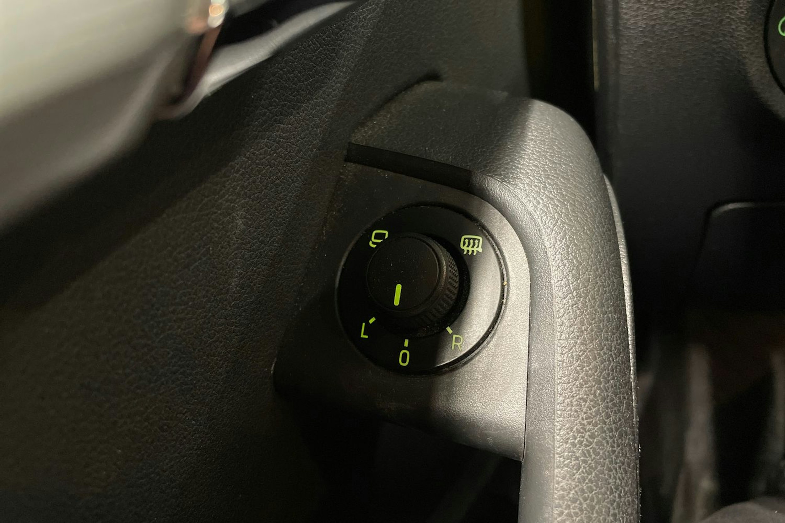 Musta Skoda OCTAVIA 2014 kuva 23.