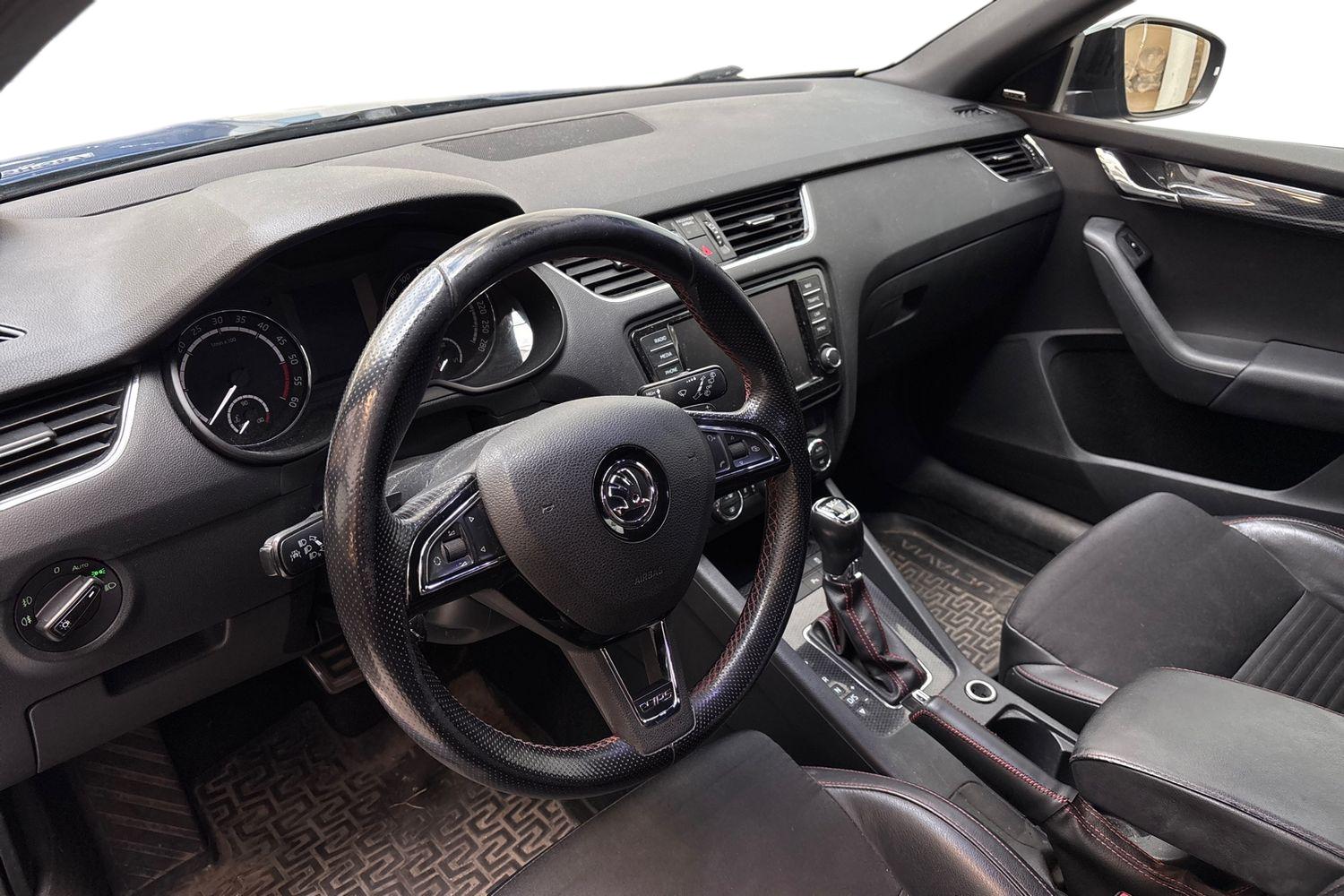 Skoda Octavia 2,0 TDI RS DSG Autom. 2014, photo 6/28
