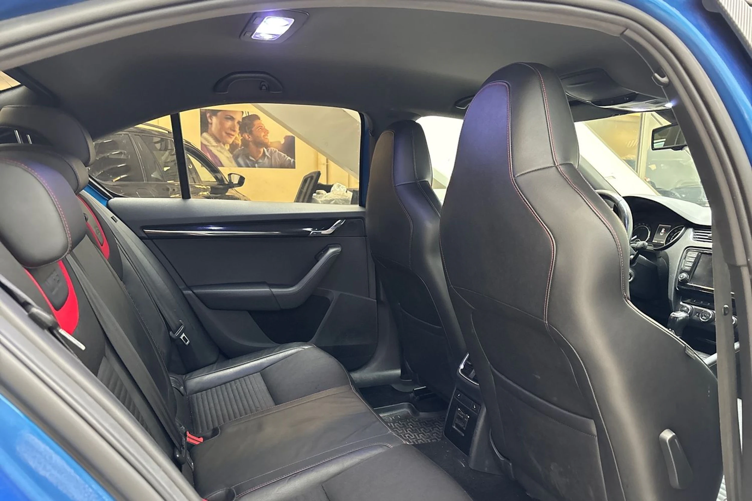Sininen Skoda OCTAVIA 2014 kuva 23.