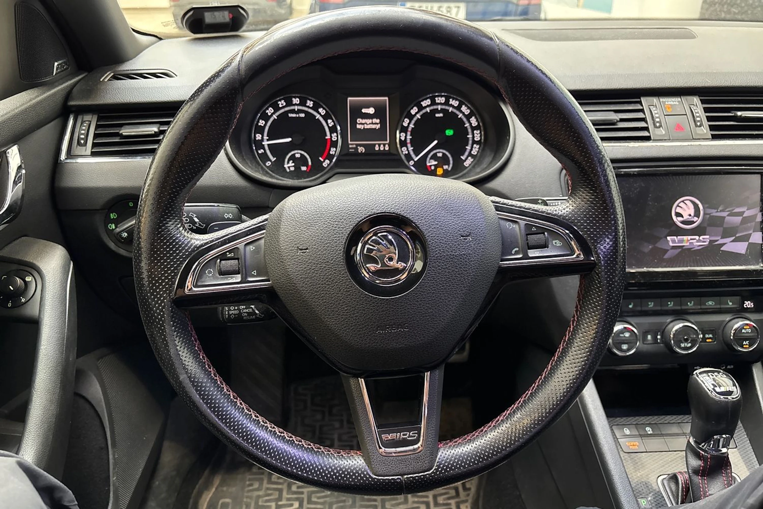 Sininen Skoda OCTAVIA 2014 kuva 25.