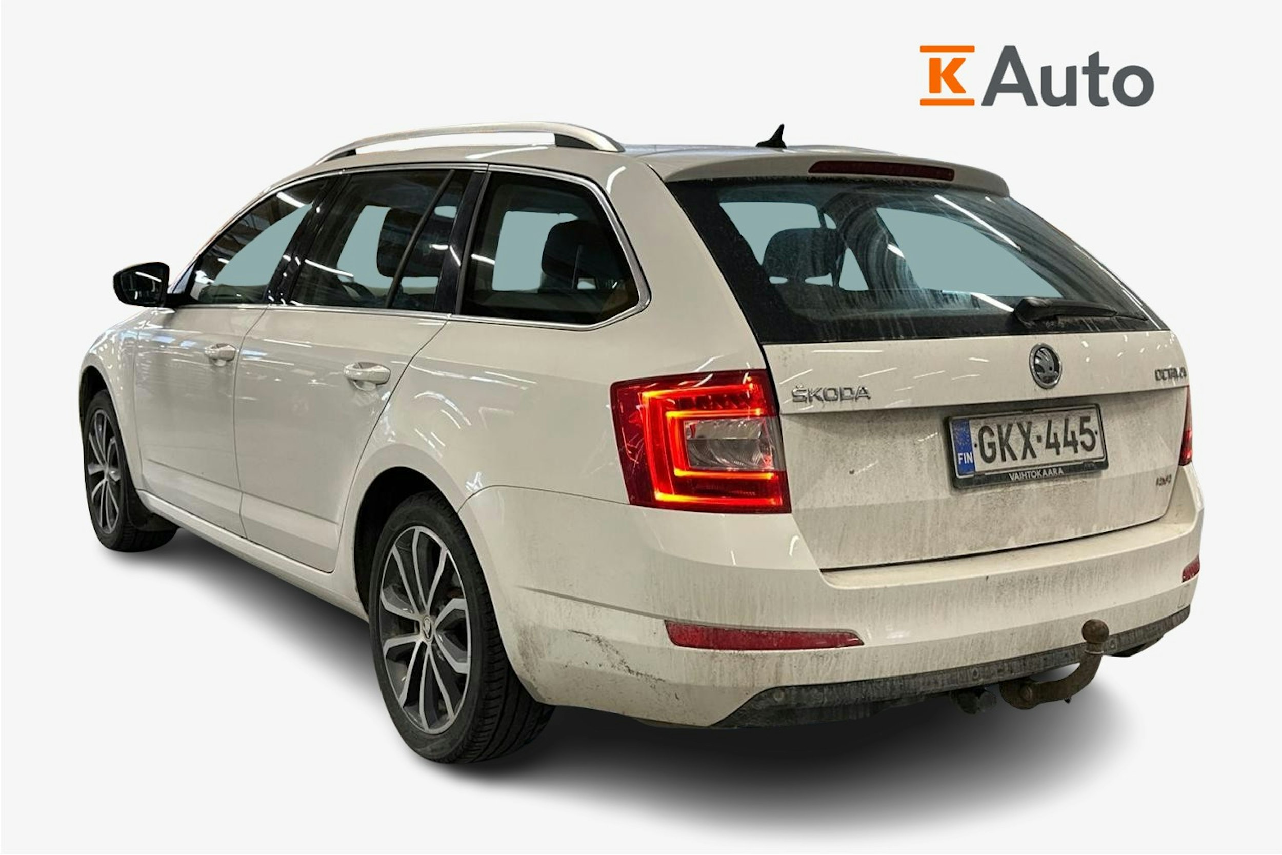 valkoinen Skoda Octavia 2014 kuva 2.