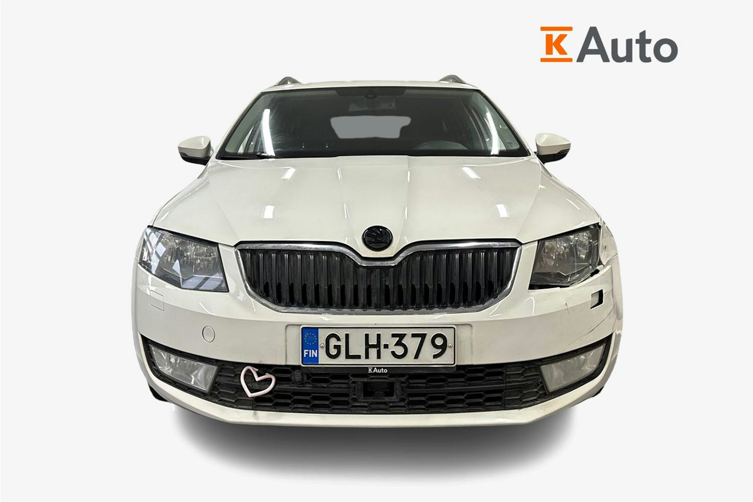 Valkoinen Skoda OCTAVIA 2014 kuva 4.