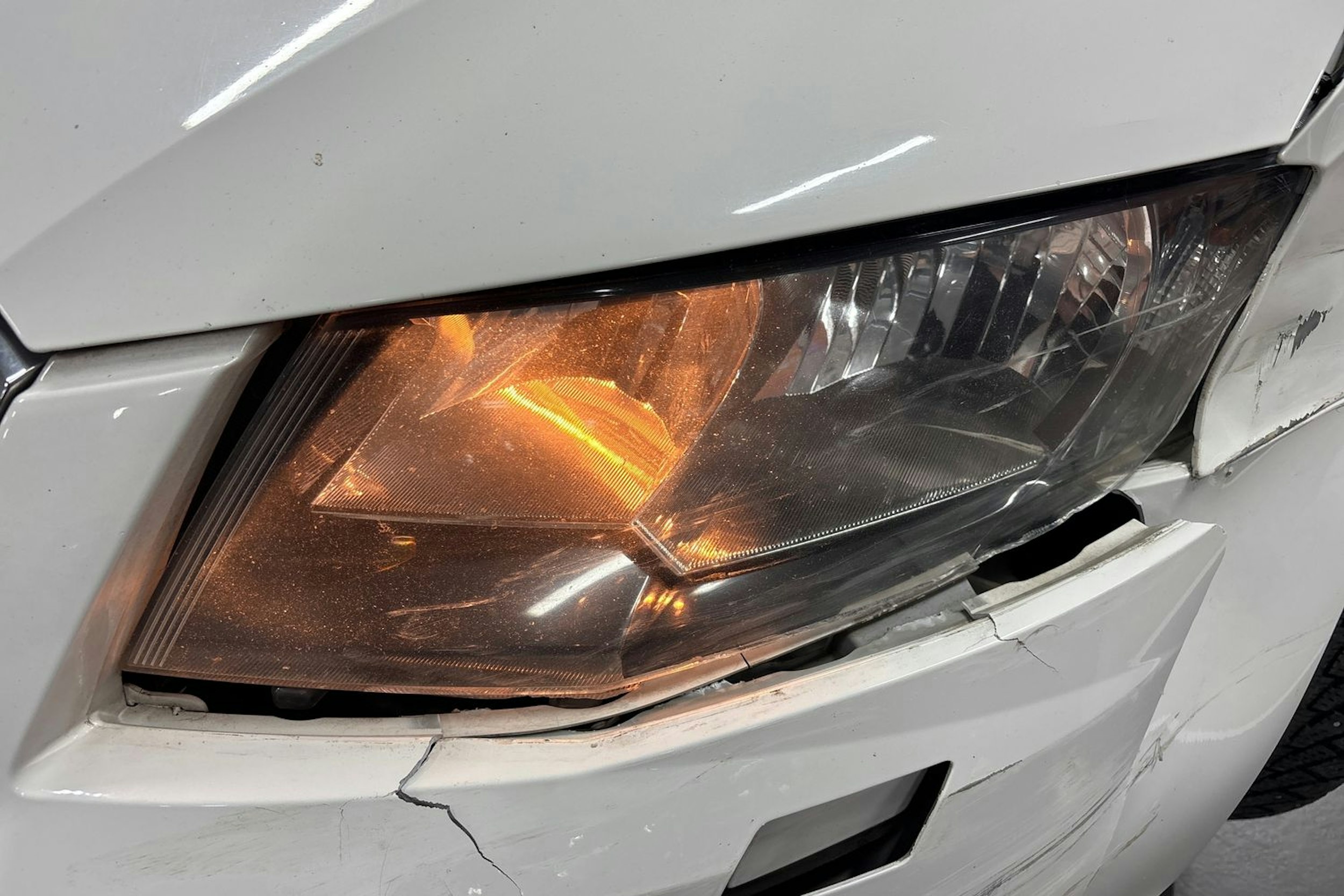 Valkoinen Skoda OCTAVIA 2014 kuva 11.