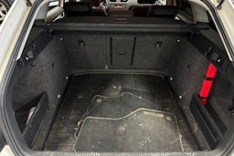 Valkoinen Skoda OCTAVIA 2014 kuva 15.