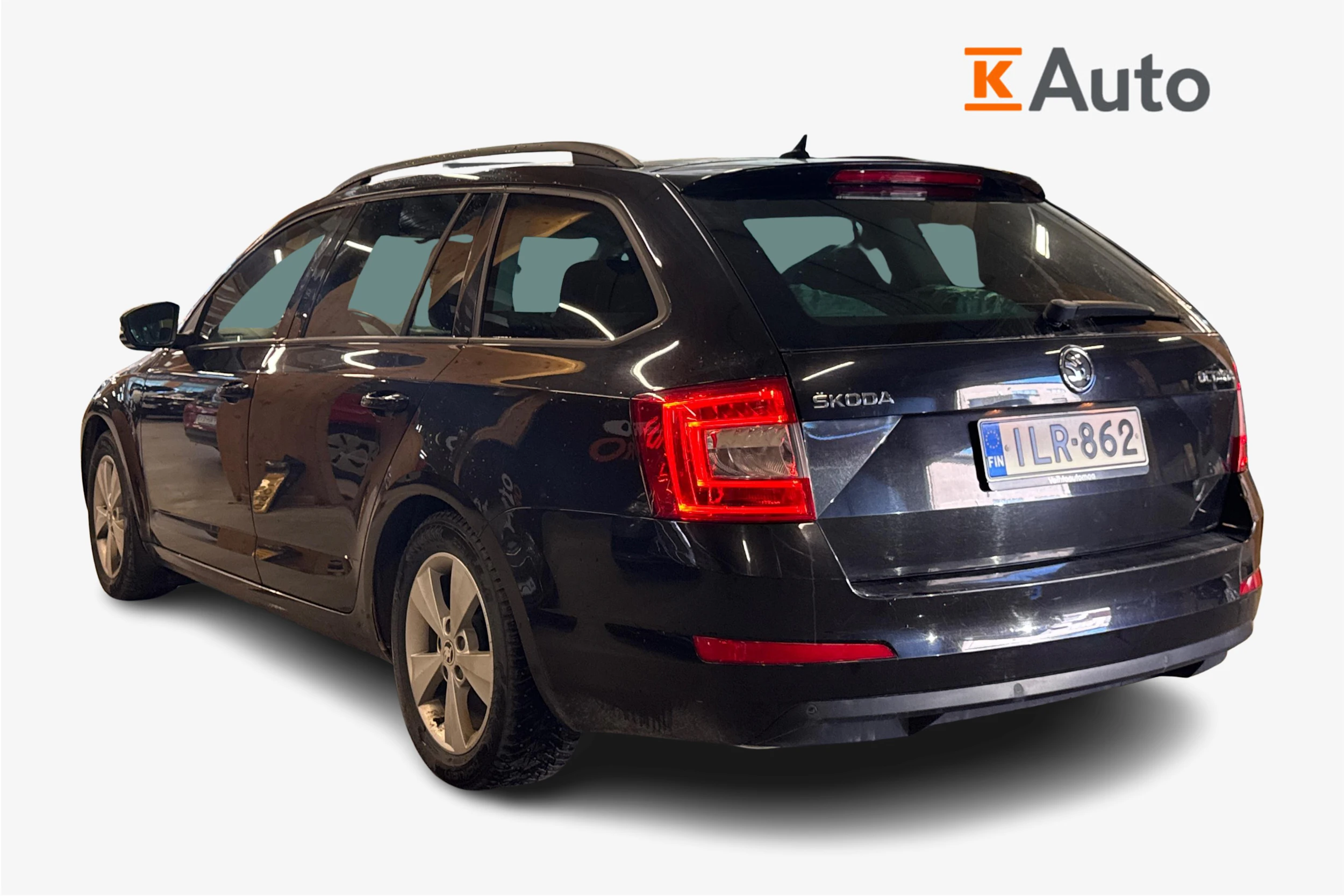 musta Skoda Octavia 2014 kuva 2.