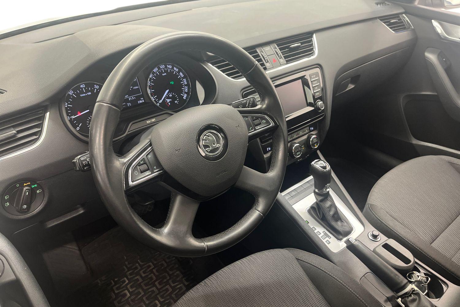 Skoda Octavia 2014, kuva 6/15