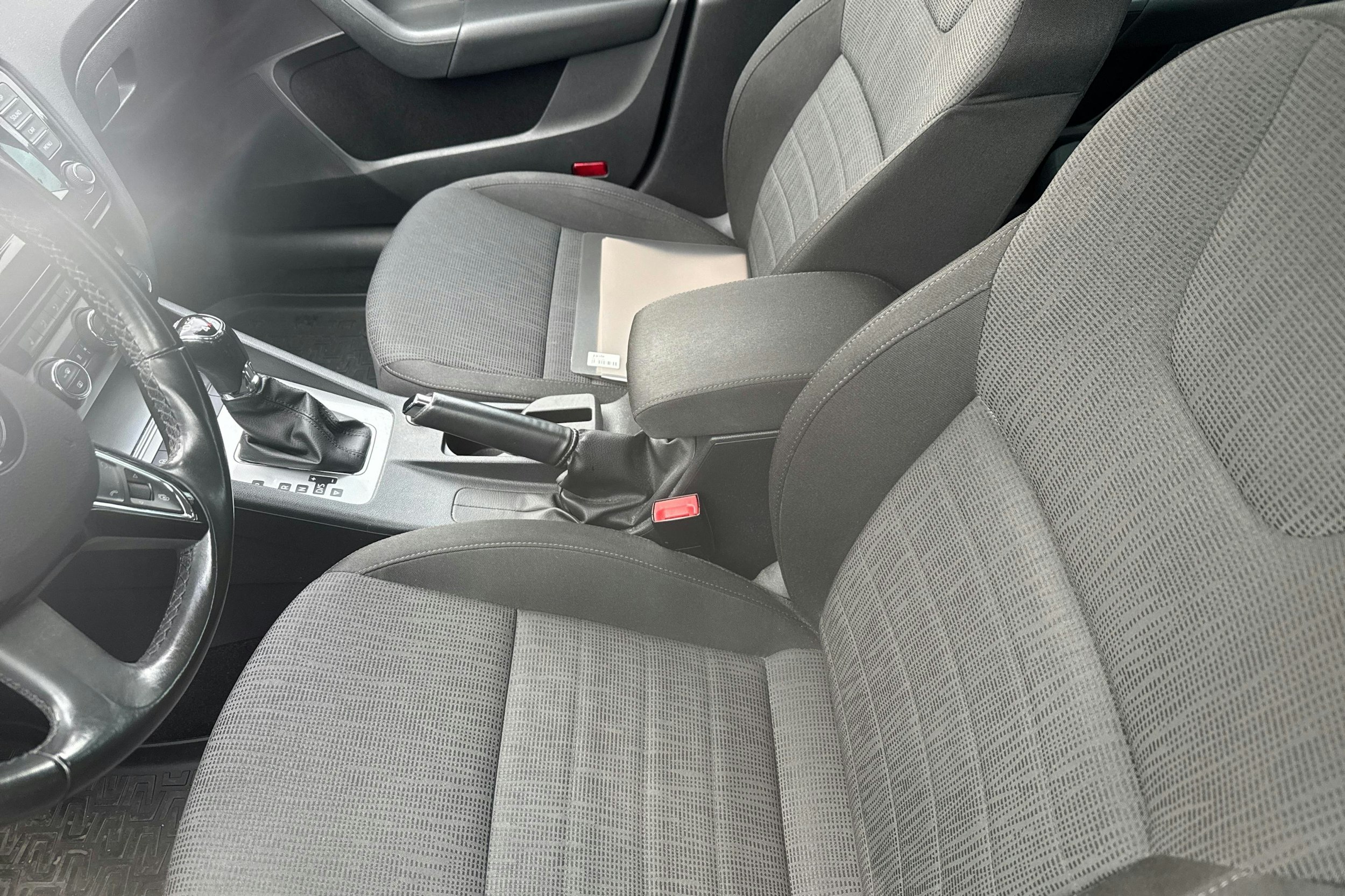 Sininen Skoda OCTAVIA 2014 kuva 3.