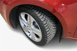 punainen Skoda Octavia 2014 kuva 9.