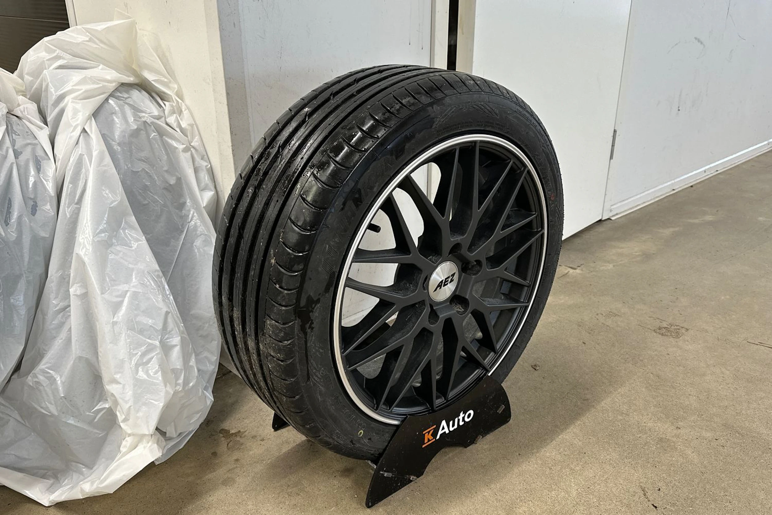 punainen Skoda Octavia 2014 kuva 10.