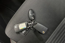 punainen Skoda Octavia 2014 kuva 19.