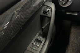 punainen Skoda Octavia 2014 kuva 26.