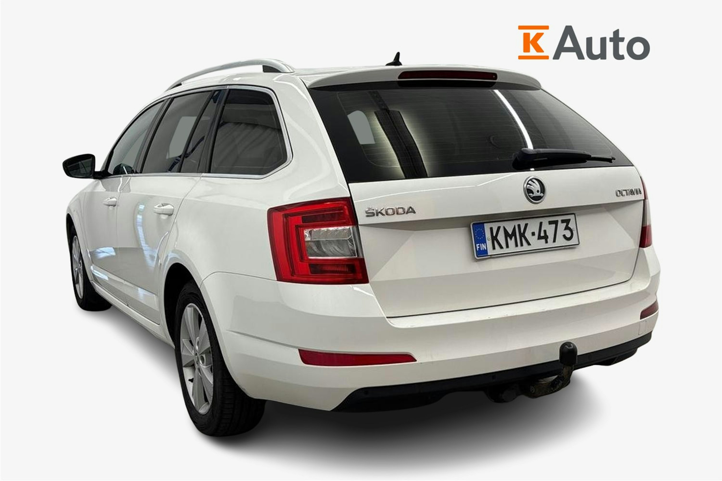 valkoinen Skoda Octavia 2014 kuva 2.