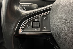 valkoinen Skoda Octavia 2014 kuva 15.