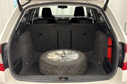 valkoinen Skoda Octavia 2014 kuva 19.