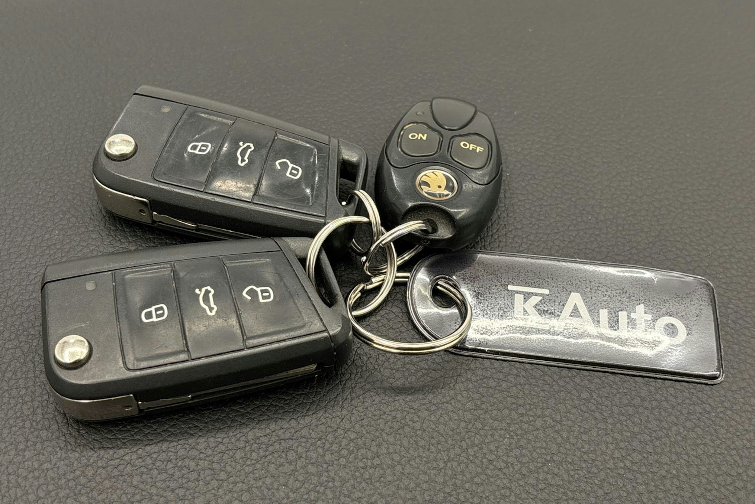 valkoinen Skoda Octavia 2014 kuva 22.