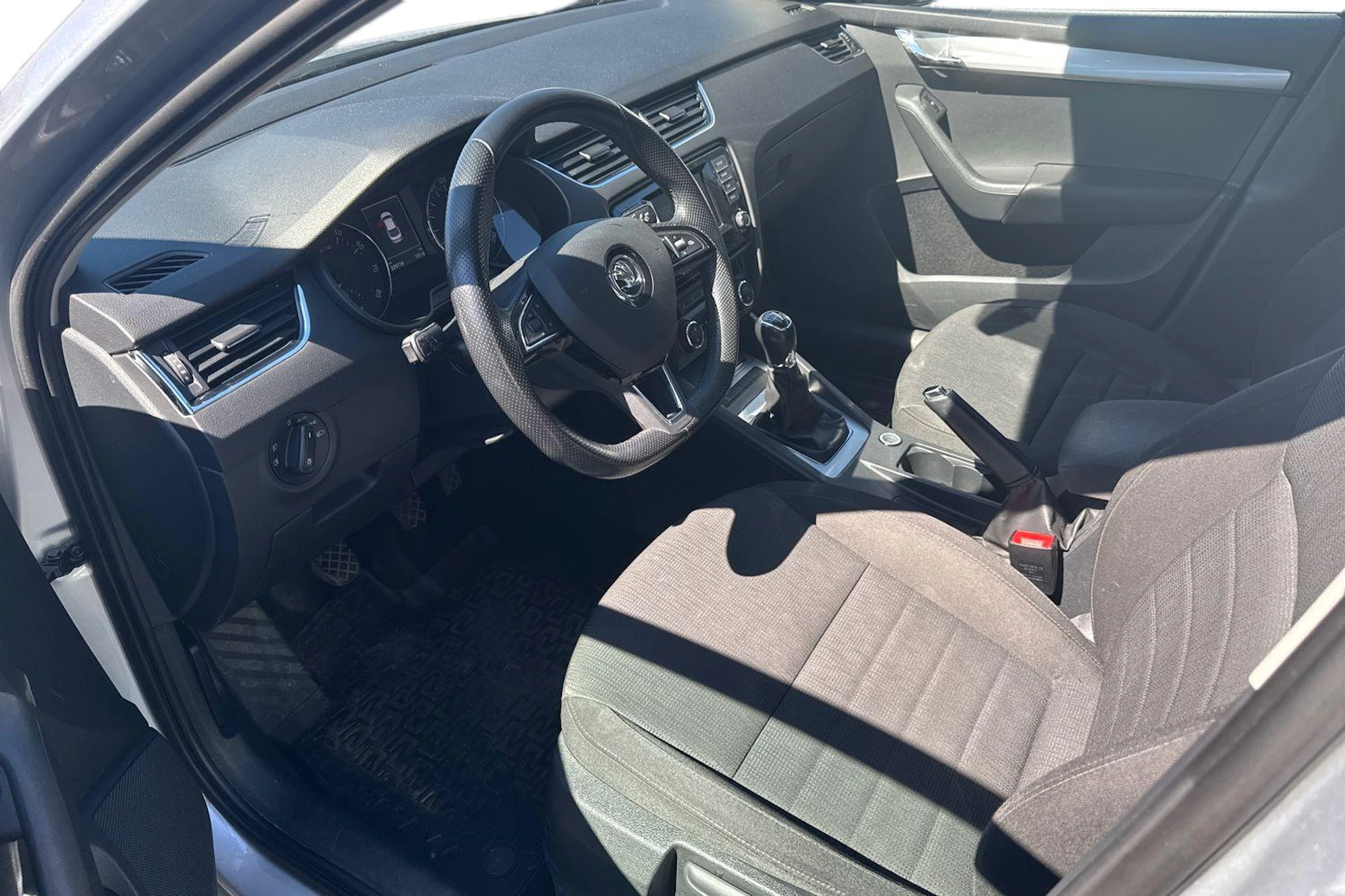 hopea Skoda Octavia 2014 kuva 3.