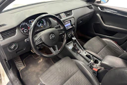 valkoinen Skoda Octavia 2014 kuva 6.