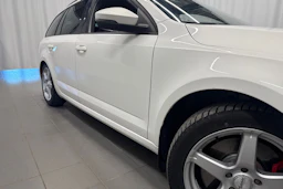 valkoinen Skoda Octavia 2014 kuva 17.