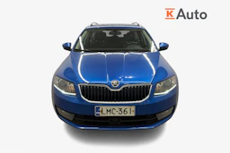 sininen Skoda Octavia 2014 kuva 4.