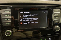 sininen Skoda Octavia 2014 kuva 15.