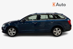 sininen Skoda Octavia 2013 kuva 5.