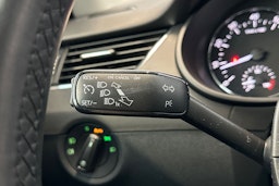 Valkoinen Skoda OCTAVIA 2014 kuva 19.