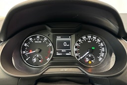 Valkoinen Skoda OCTAVIA 2014 kuva 21.