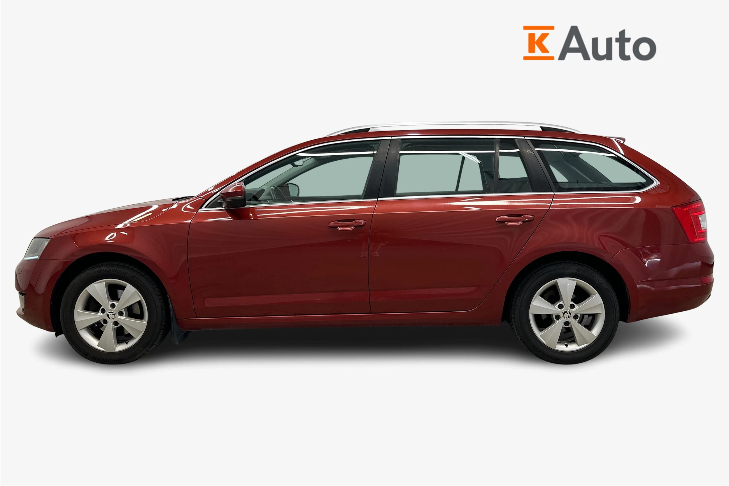 punainen Skoda Octavia 2014 kuva 5.
