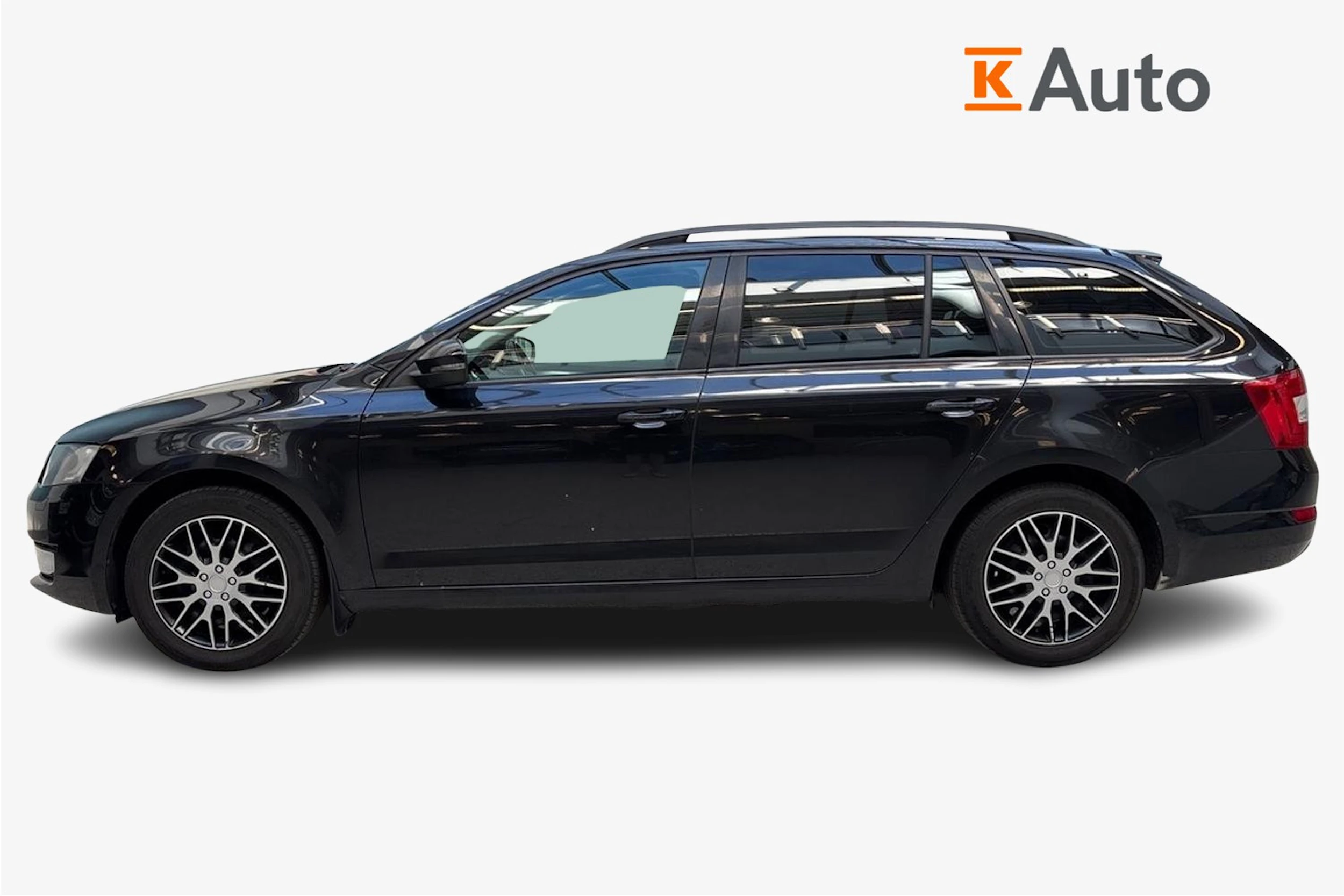 musta Skoda Octavia 2014 kuva 5.